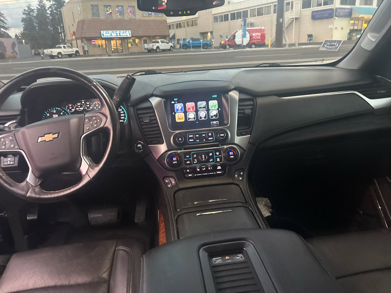 Used 2017 Chevrolet Tahoe Premier image 13