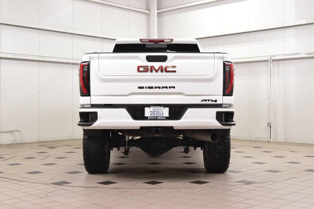 Used 2025 GMC Sierra 2500 AT4 w/ AT4 Premium Plus Package AWD/4WD image 7