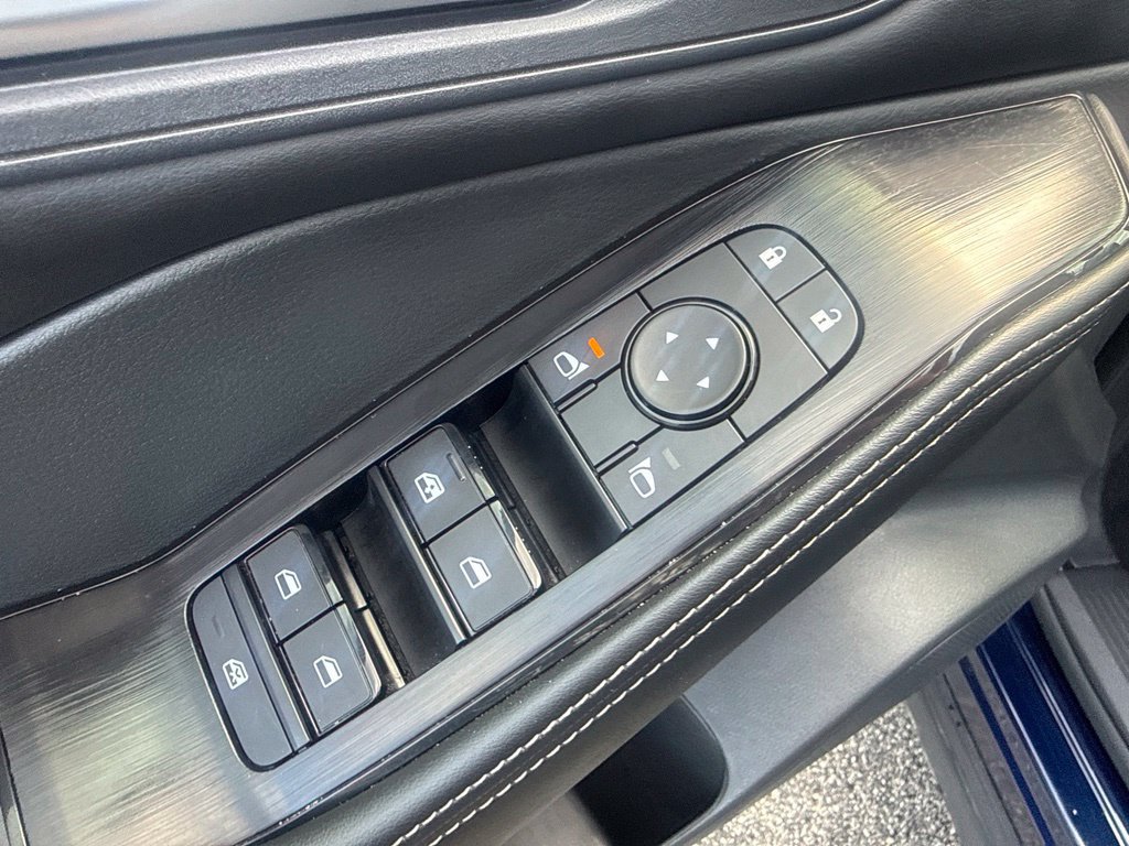 Certified 2025 Nissan Rogue SV w/ SV Premium Package AWD/4WD image 13