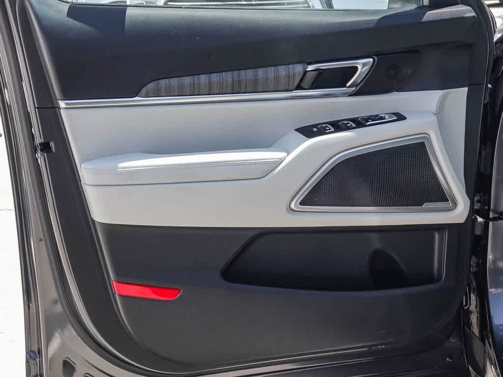 Used 2024 Kia Telluride EX FWD image 19
