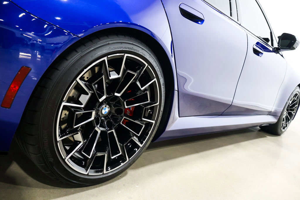 Used 2025 BMW M5 Touring image 33