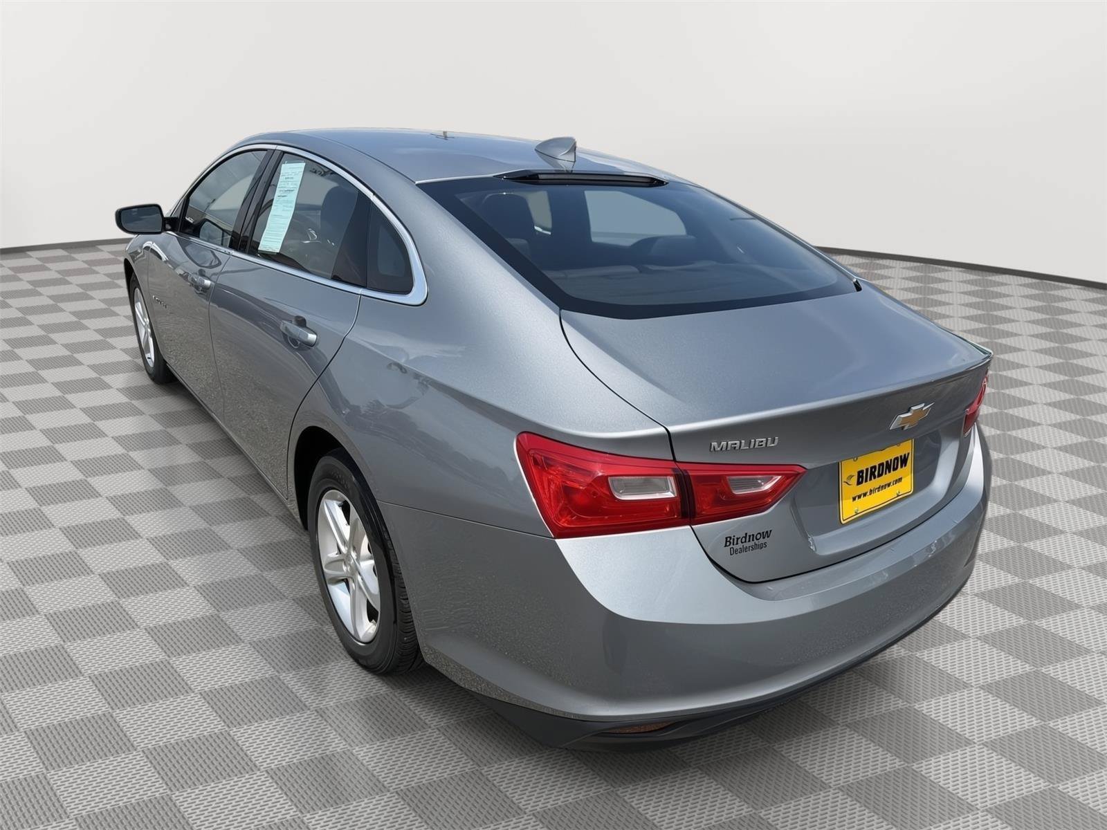Used 2023 Chevrolet Malibu LT FWD image 3