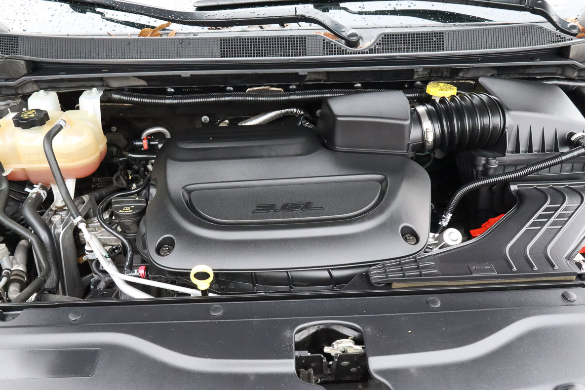 Used 2020 Chrysler Pacifica Limited image 18