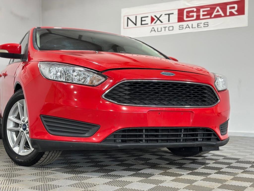 Used 2015 Ford Focus SE FWD image 3