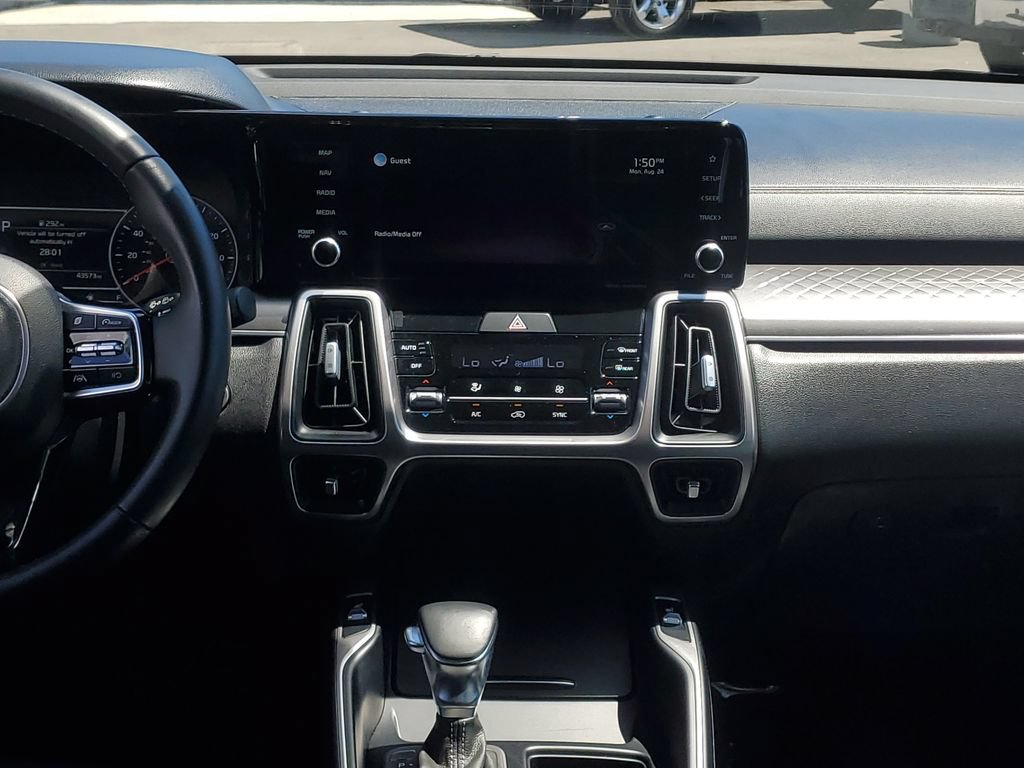 Used 2022 Kia Sorento S FWD image 17