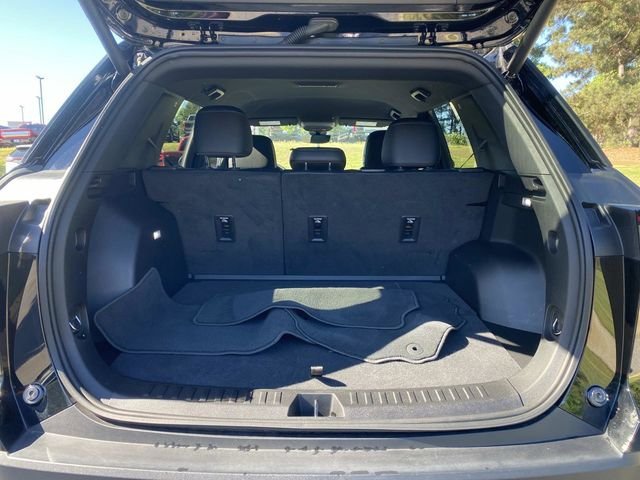 Used 2025 Chevrolet Equinox LT w/ Convenience Package II FWD image 5