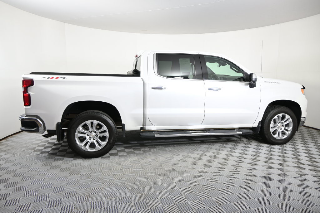 Used 2022 Chevrolet Silverado 1500 LTZ w/ LTZ Premium Package AWD/4WD image 8