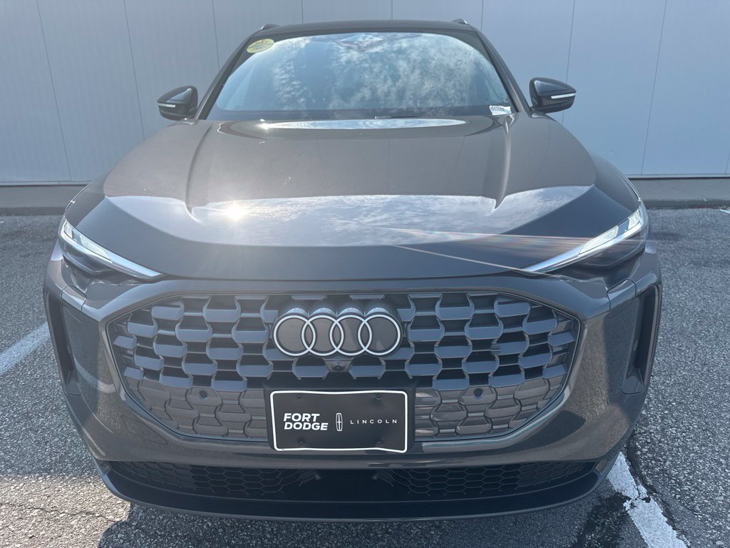 Used 2025 Audi Q5 Premium AWD/4WD image 11