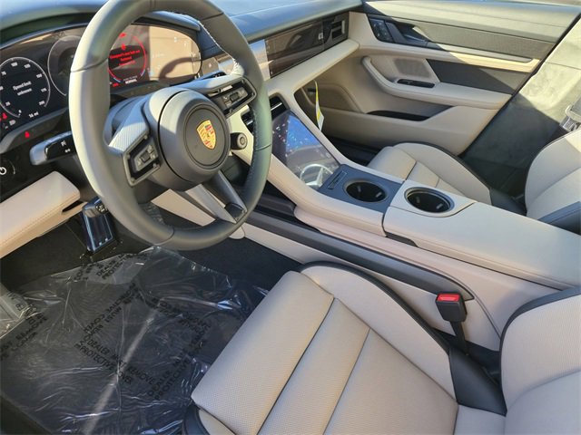 New 2025 Porsche Taycan GTS image 4