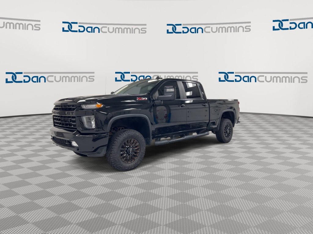 Used 2023 Chevrolet Silverado 2500 LT w/ Midnight Edition AWD/4WD image 4
