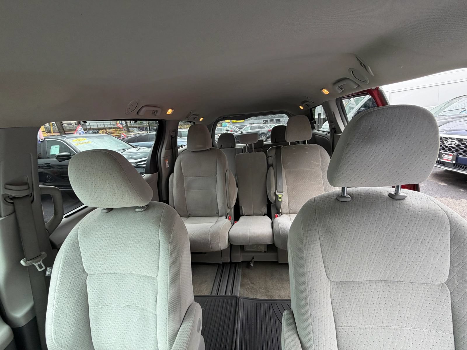 Used 2015 Toyota Sienna LE FWD image 19