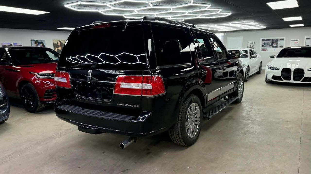 Used 2008 Lincoln Navigator 4WD image 4
