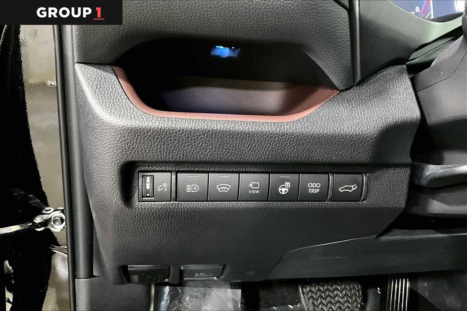 Certified 2025 Toyota RAV4 Limited w/ Advanced Technology Package image 35