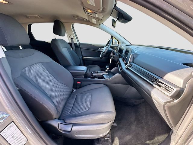 Used 2024 Kia Sportage LX image 27