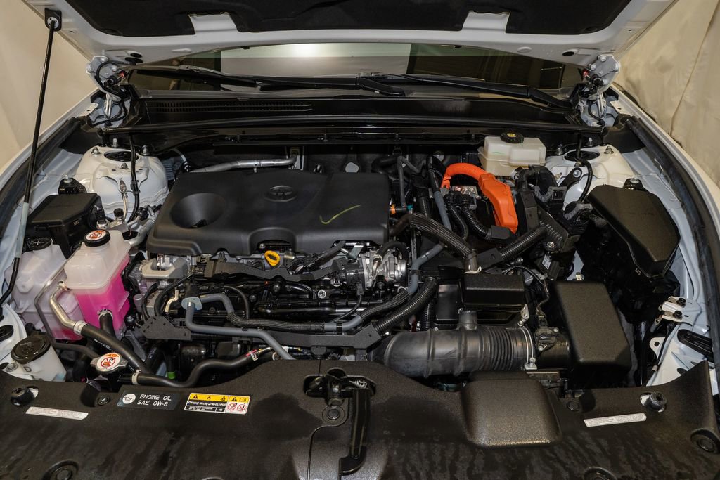 Used 2023 Toyota Crown Limited image 21