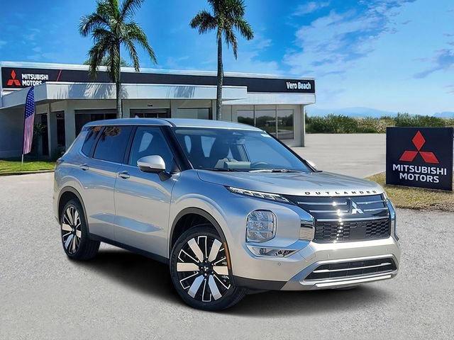 New 2026 Mitsubishi Outlander SE image 1