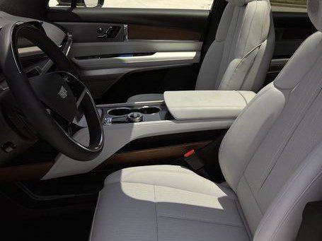 New 2027 Cadillac Vistiq Luxury AWD/4WD image 19