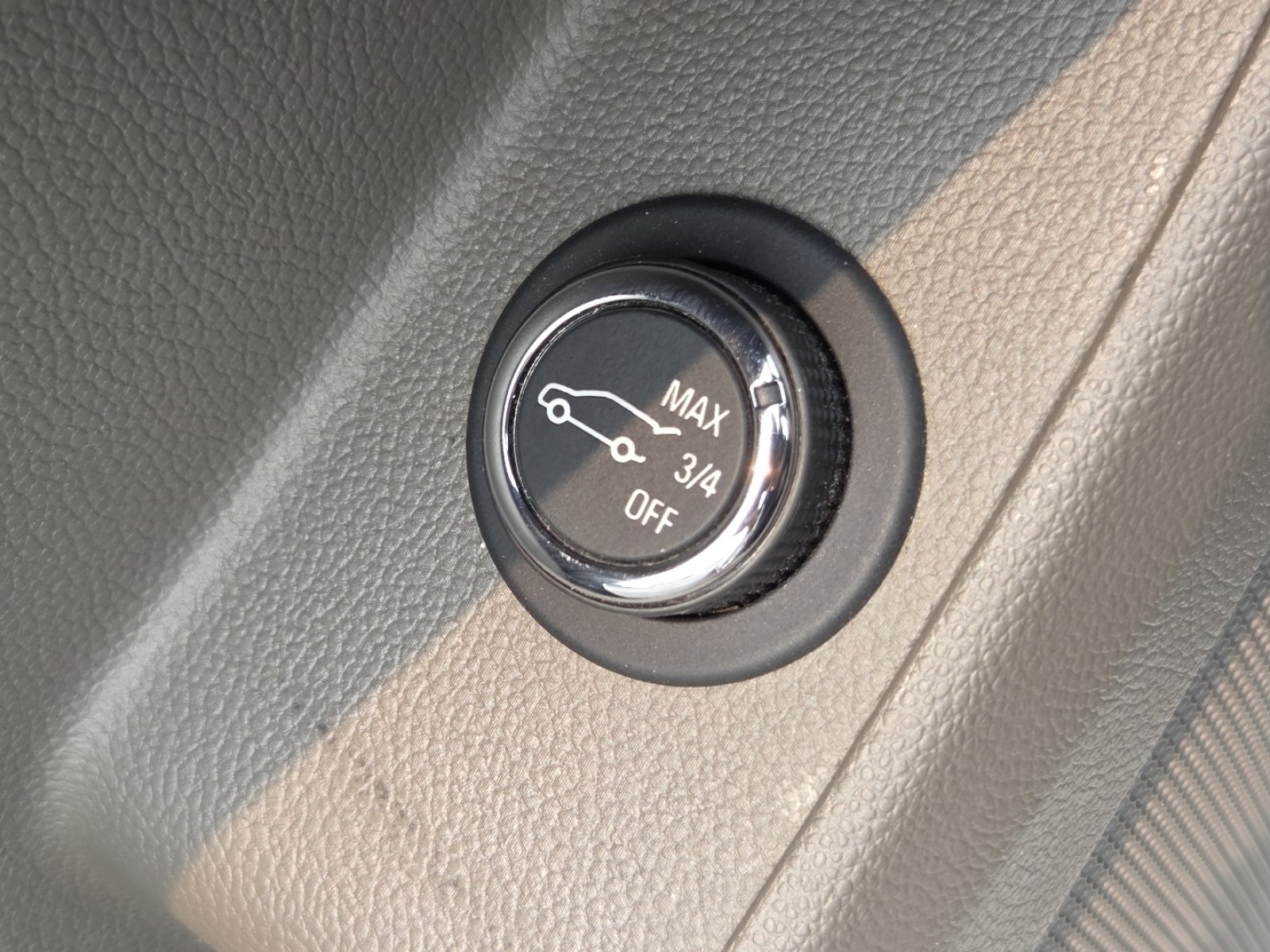 Used 2021 Chevrolet Traverse Premier AWD/4WD image 9