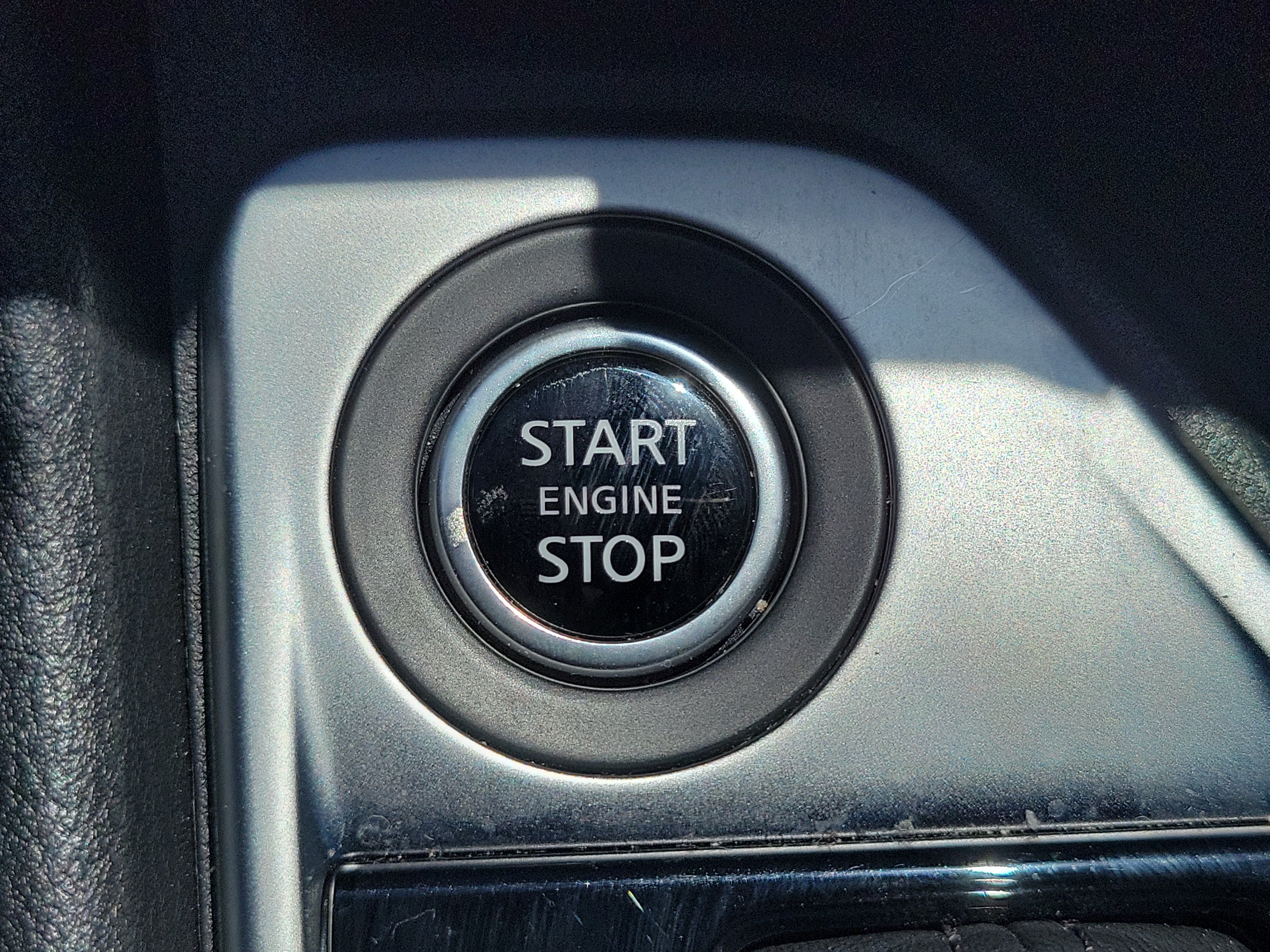 Used 2024 Nissan Sentra SV FWD image 27