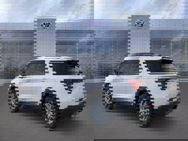 New 2026 Ford Explorer Active w/ Active Comfort Package image 4