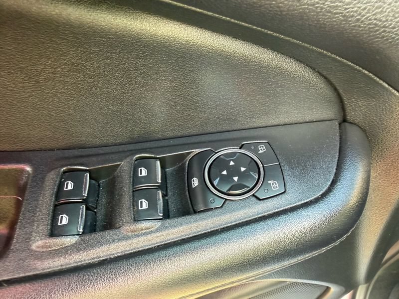 Used 2023 Ford Edge SEL AWD/4WD image 30