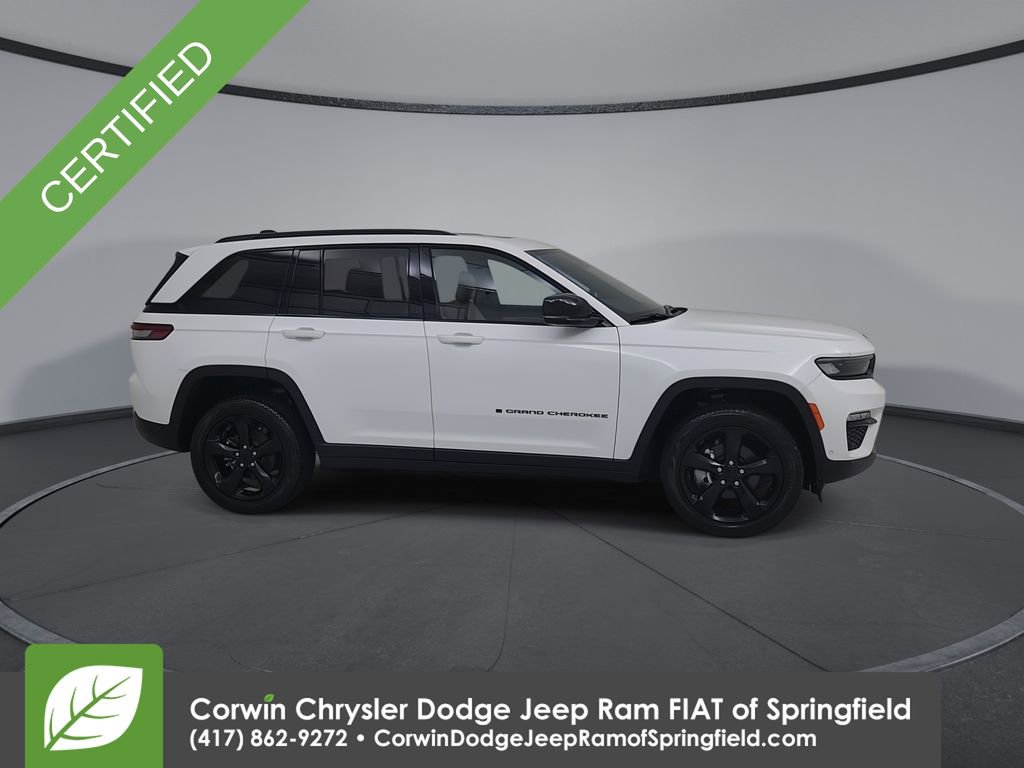 Certified 2024 Jeep Grand Cherokee Limited w/ Luxury Tech Group II AWD/4WD image 16