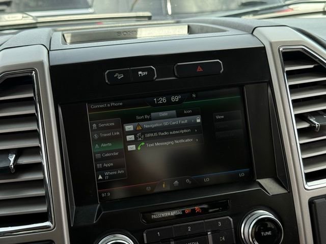 Used 2015 Ford F150 Lariat w/ Equipment Group 502A Luxury AWD/4WD image 21