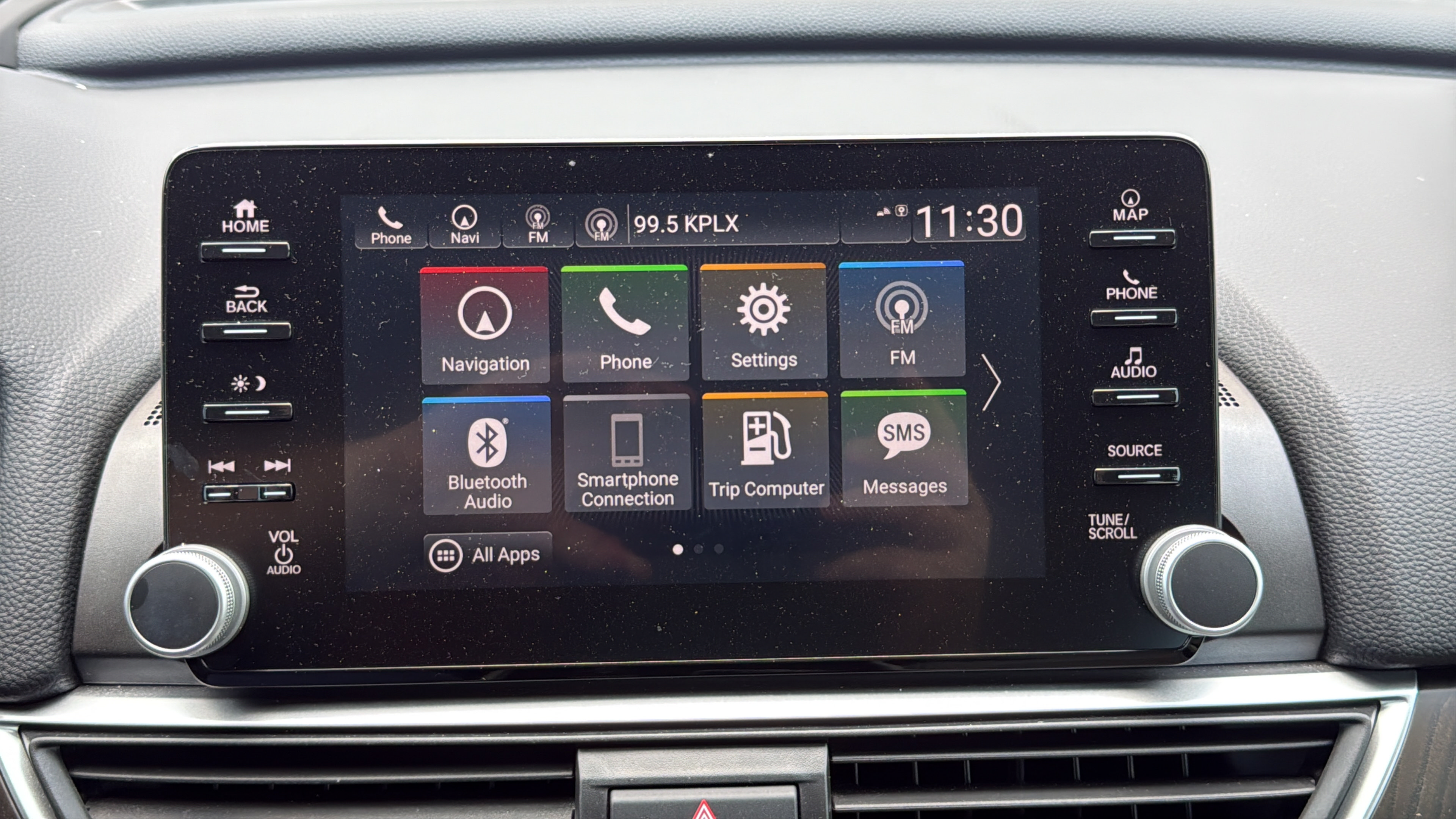 Used 2018 Honda Accord Touring image 19