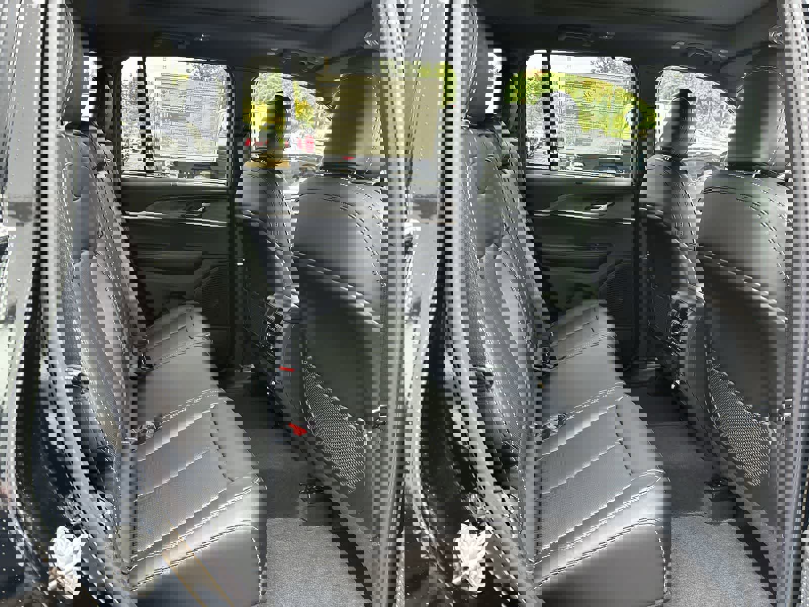 New 2025 Jeep Grand Cherokee Limited w/ Luxury Tech Group II image 5