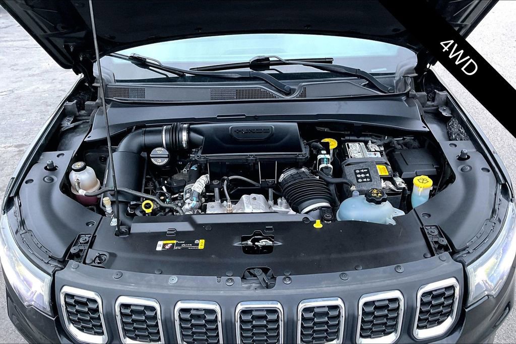 Used 2024 Jeep Compass Latitude image 27