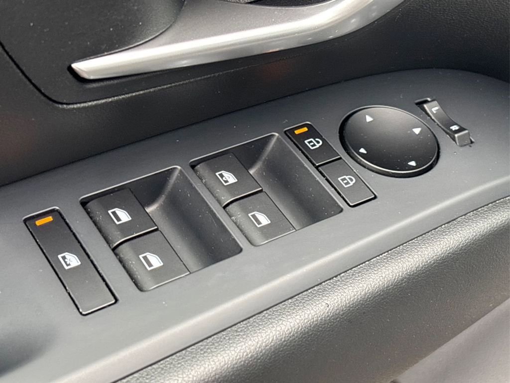 Used 2025 Hyundai Tucson SE image 32