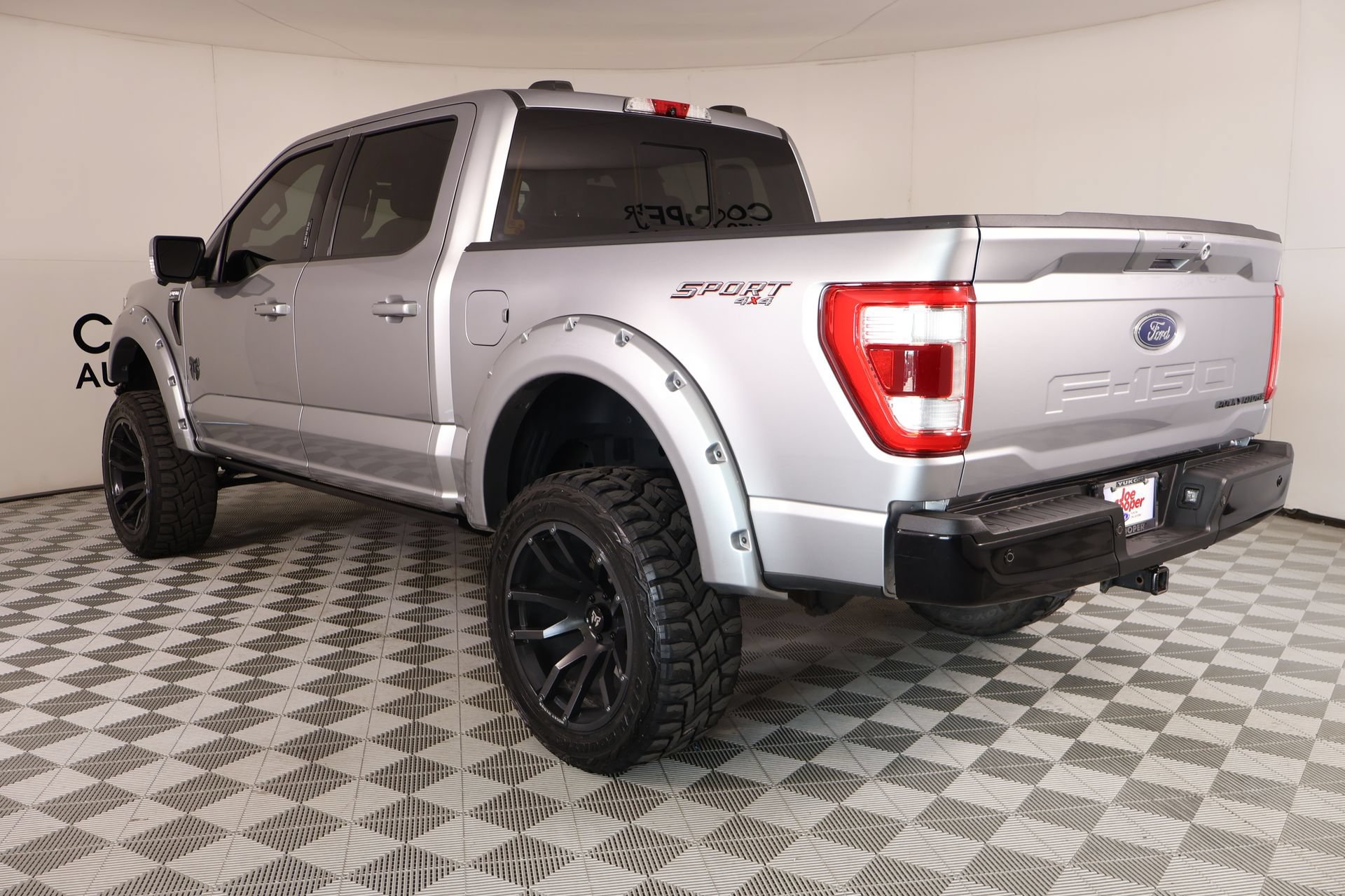 Used 2022 Ford F150 Lariat w/ Equipment Group 502A High AWD/4WD image 25