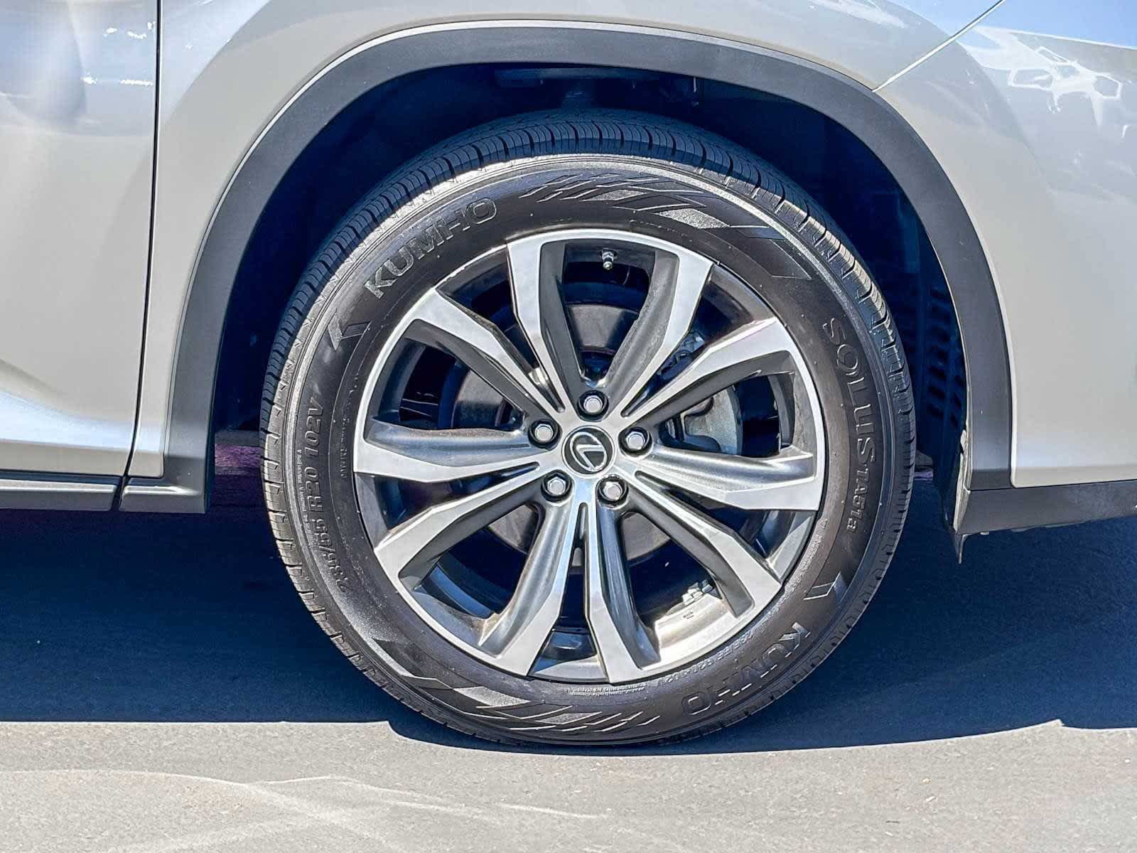 Used 2020 Lexus RX 350L FWD w/ Premium Package image 9