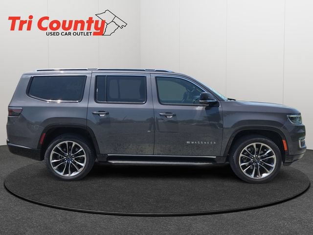 Used 2023 Jeep Wagoneer Series II w/ Premium Group I AWD/4WD image 9