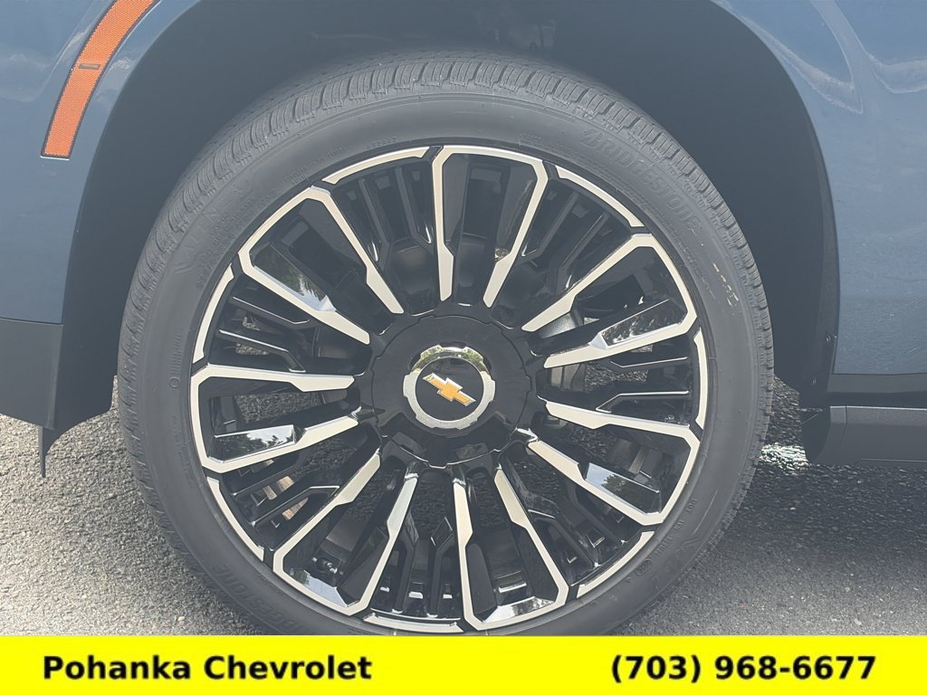 New 2026 Chevrolet Suburban High Country AWD/4WD image 30