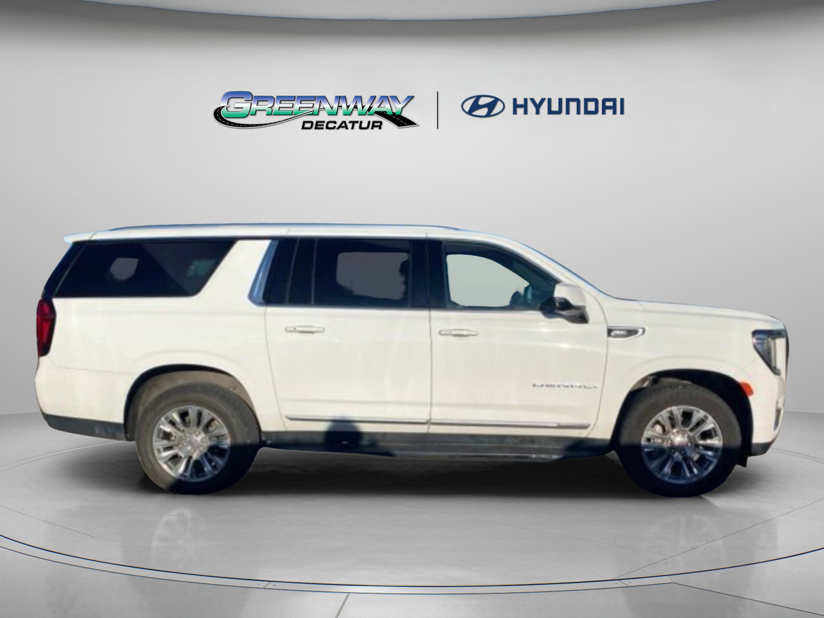 Used 2024 GMC Yukon XL Denali RWD image 7