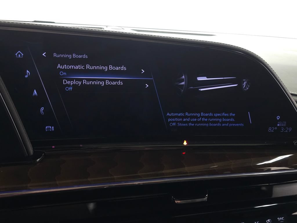 Certified 2024 Cadillac Escalade Sport Platinum w/ LPO, ONYX Package AWD/4WD image 34