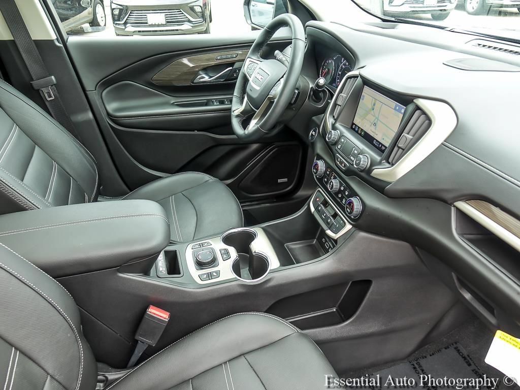 Used 2024 GMC Terrain Denali w/ Denali Premium Package AWD/4WD image 32