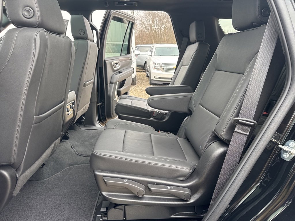Used 2023 Chevrolet Tahoe Z71 w/ Luxury Package image 21