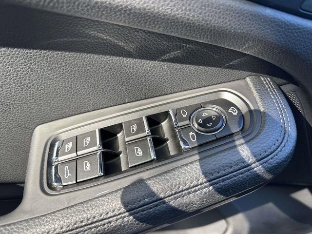 Used 2024 Porsche Macan image 34