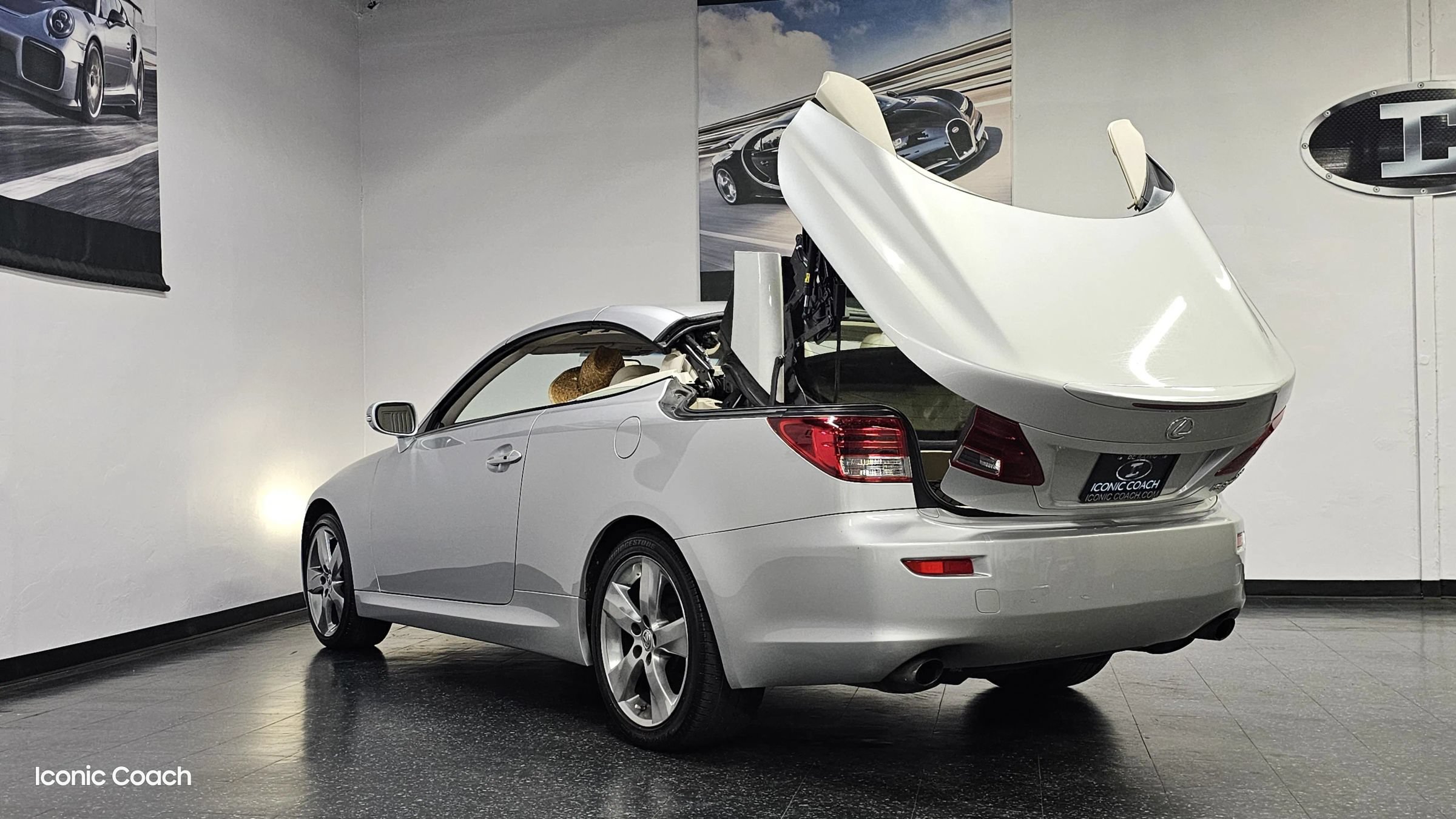 Used 2011 Lexus IS 250C RWD image 31