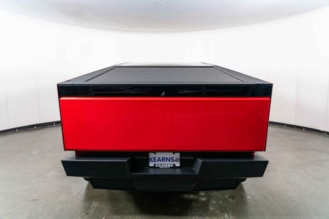 Used 2025 Tesla Cybertruck AWD Crew Cab image 7