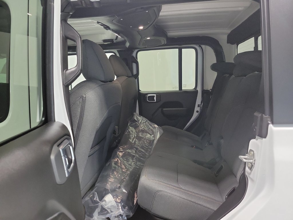 New 2026 Jeep Gladiator Sport AWD/4WD image 9
