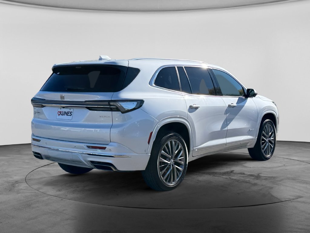 Used 2025 Buick Enclave Avenir w/ Super Cruise Package AWD/4WD image 9