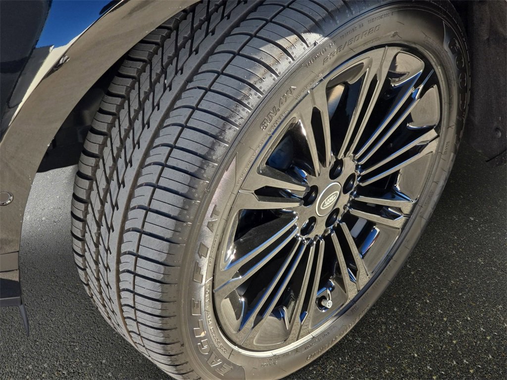 New 2026 Land Rover Range Rover Evoque S image 33