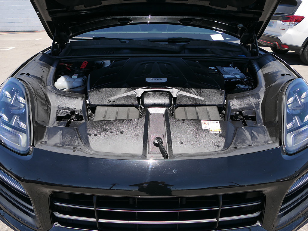 Used 2023 Porsche Cayenne S AWD/4WD image 30