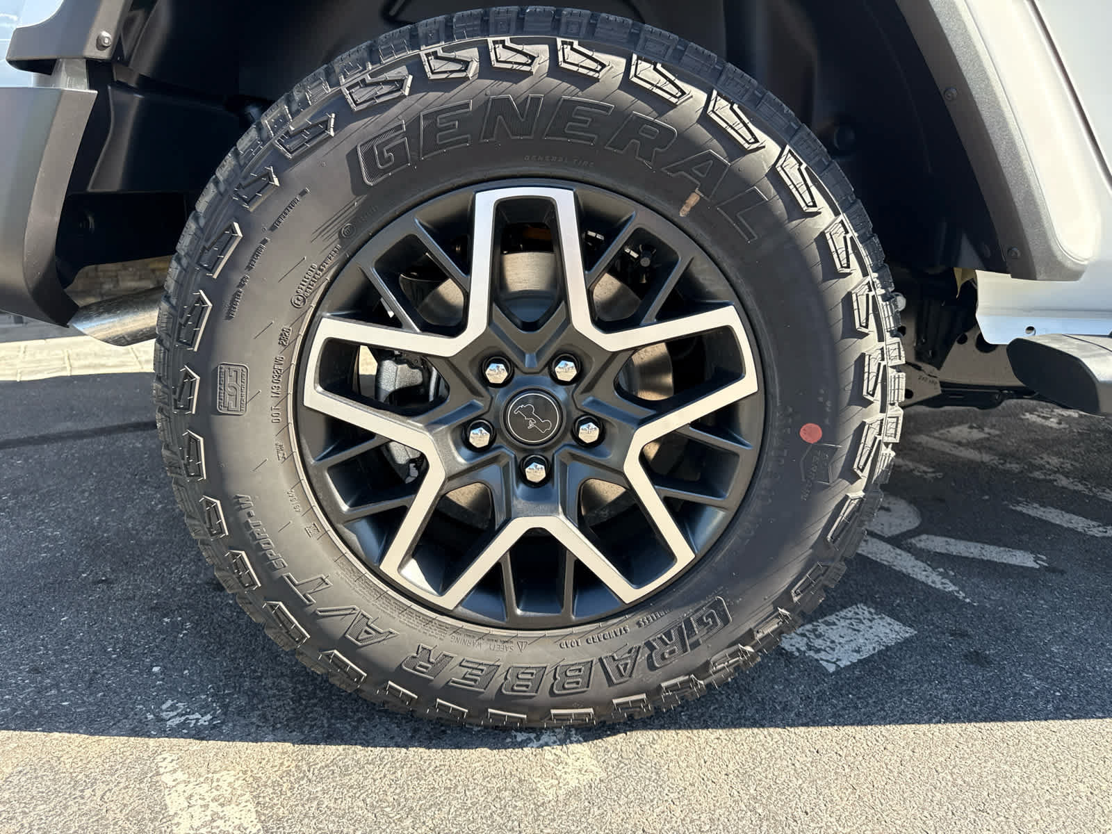 New 2027 Jeep Wrangler Unlimited Sahara AWD/4WD image 10