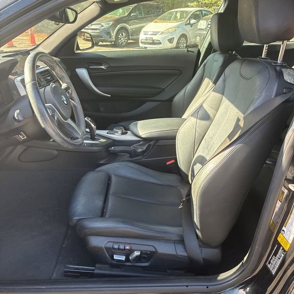 Used 2019 BMW 230i Coupe image 3