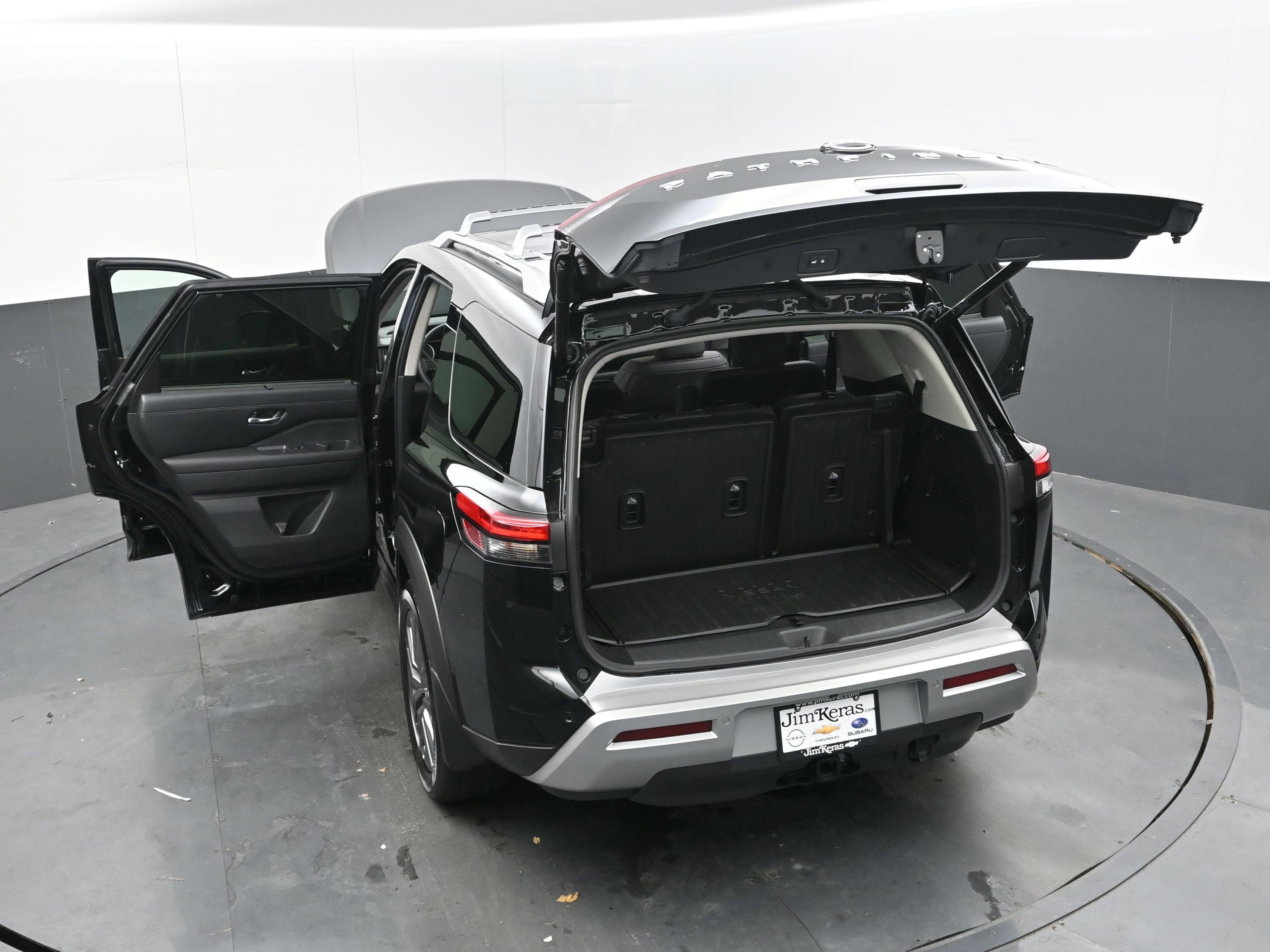 Used 2025 Nissan Pathfinder SL w/ SL Premium Package image 41