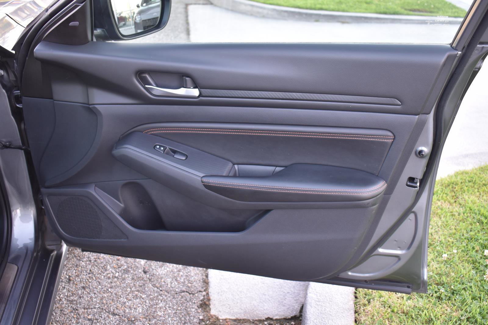 Used 2020 Nissan Altima 2.5 SR FWD image 54